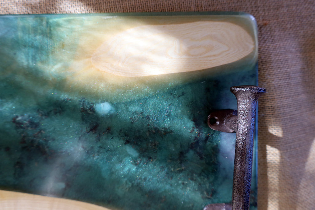 Close-up image of the Ibiza line tray
